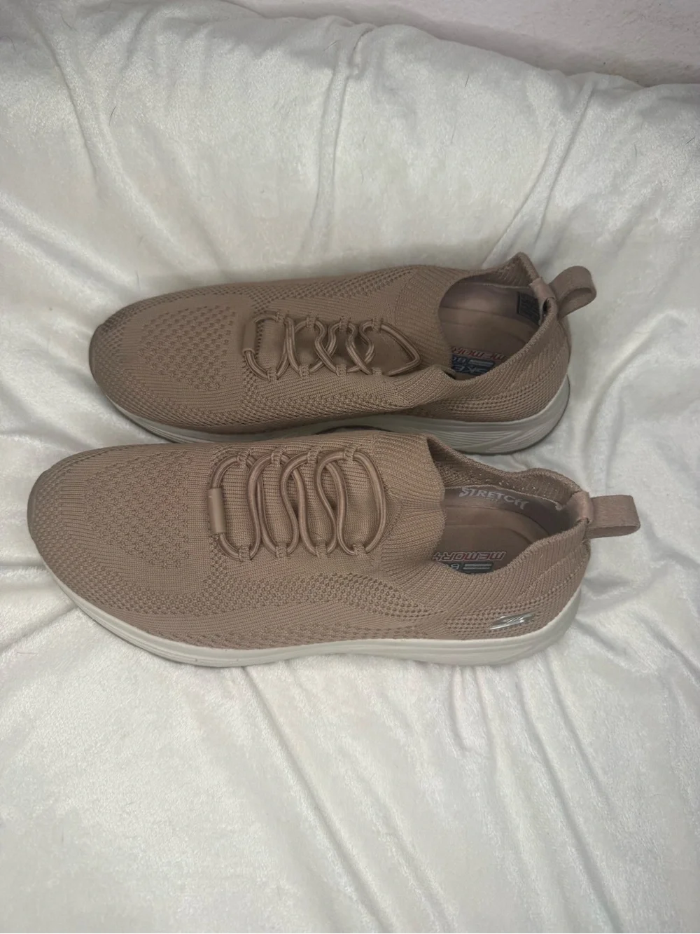 Skechers breathable knit